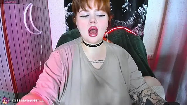 Snapshot of missmayaqueen chatting on 05-11-26, 12:55 missmayaqueen online show from 05-11-26, 12:55