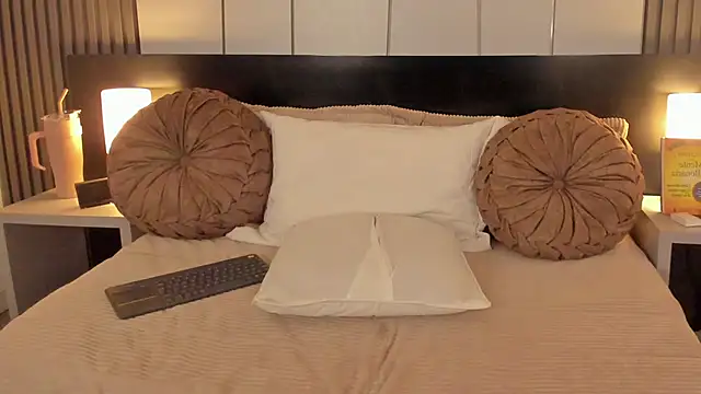 fiorella paris online show from 09-12-25, 03:50