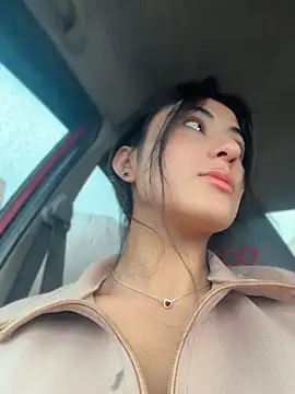 fiorella paris online show from 04-15-26, 04:36