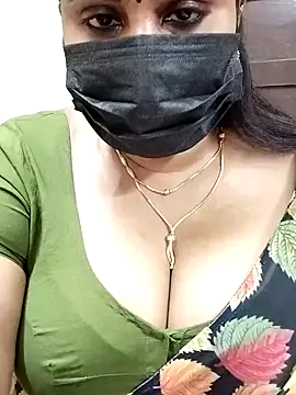 Queenflowerr online show from 02-04-25, 10:00