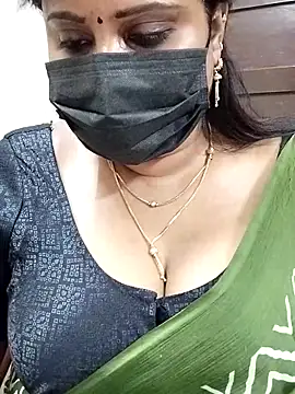 Queenflowerr online show from 02-14-25, 06:56