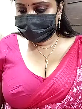 Queenflowerr online show from 02-14-25, 10:28