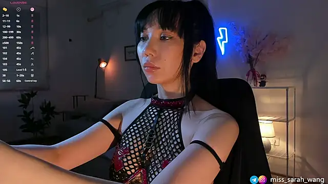 Snapshot of sarah_wang chatting on 05-29-26, 04:38 sarah wang online show from 05-29-26, 04:38