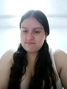 Snapshot of ary-cooper chatting on 02-26-25, 12:27 ary-cooper online show from 02-26-25, 12:27