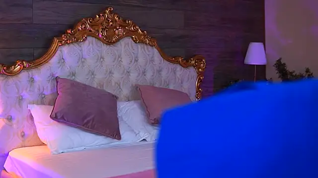 Juicy Jessye online show from 11-25-25, 09:04