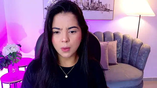 Snapshot of Layla_Breezee chatting on 05-01-26, 11:59 Layla Breezee online show from 05-01-26, 11:59
