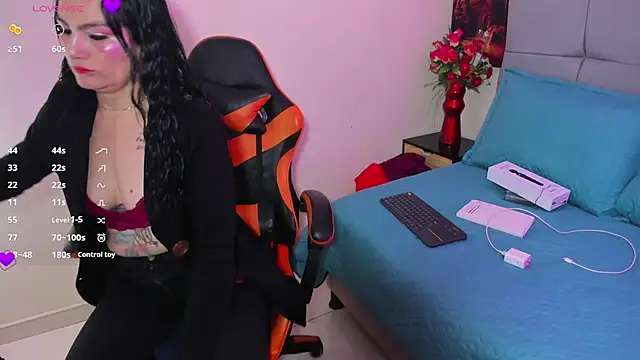 scarlet hit online show from 09-27-25, 05:23