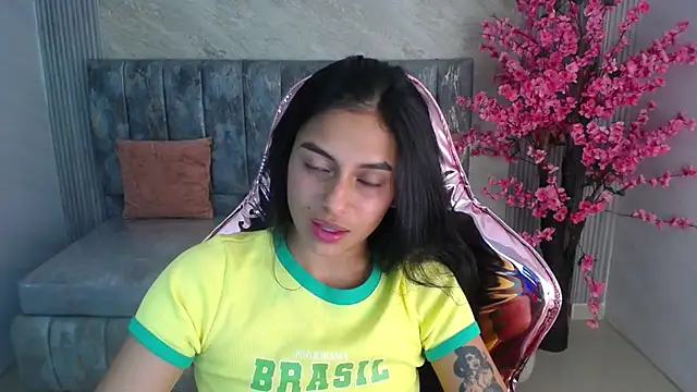 Snapshot of lilith_petit_sub chatting on 01-25-25, 04:03 lilith petit sub online show from 01-25-25, 04:03