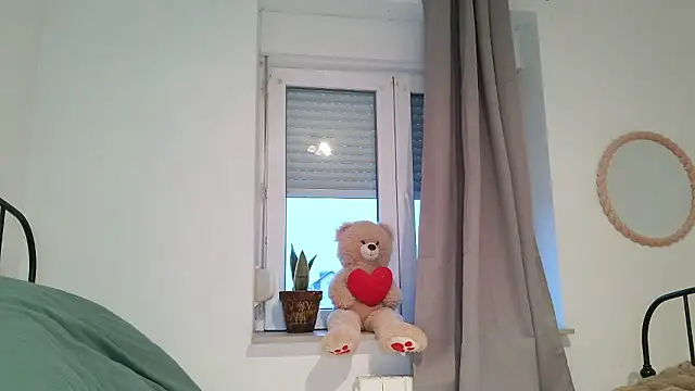 serena  vedette online show from 01-18-26, 03:49