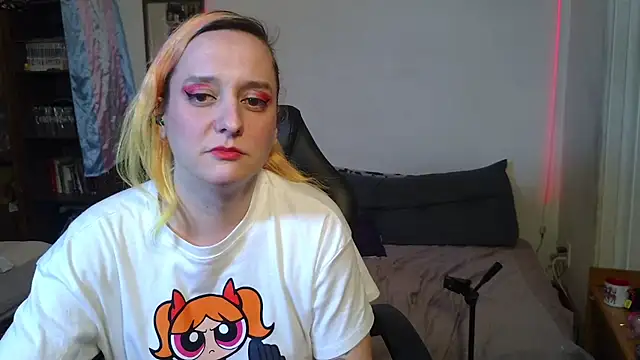 Evelan420 online show from 10-28-25, 09:28