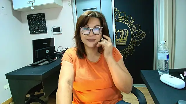TiffanyyWilson online show from 05-03-26, 10:27