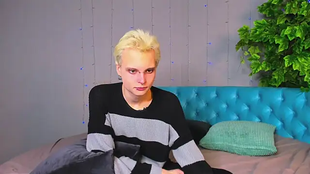 DemianEnglen online show from 02-02-25, 11:42