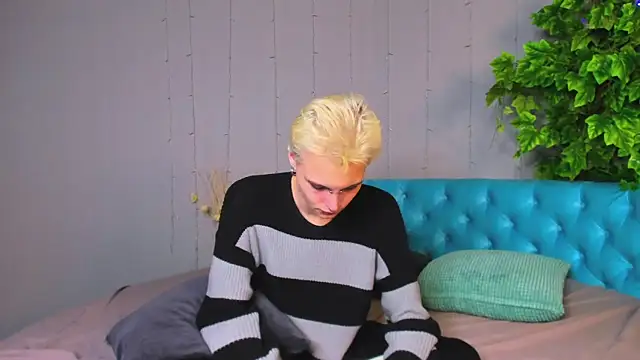 DemianEnglen online show from 02-03-25, 02:47