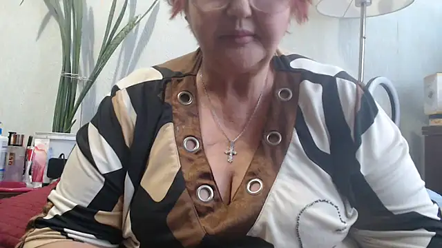 DeniseeRosea online show from 10-16-25, 11:00