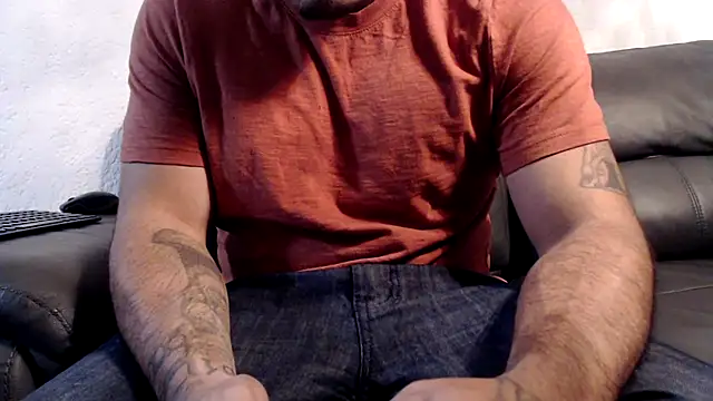 Snapshot of Str8_Soldier chatting on 02-19-25, 12:11 Str8 Soldier online show from 02-19-25, 12:11