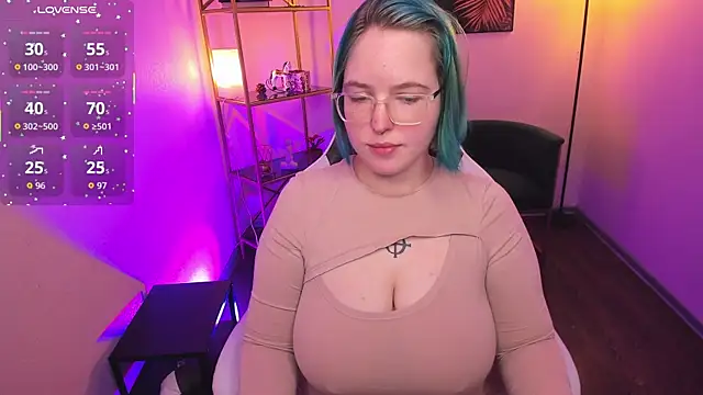 Manic pixie  online show from 06-14-26, 03:25