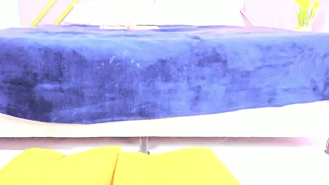 Alaia Colins online show from 02-10-25, 09:36