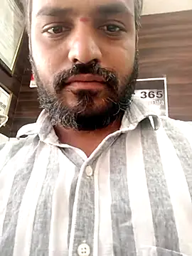 Snapshot of RaviRoy2326 chatting on 01-24-25, 06:35 RaviRoy2326 online show from 01-24-25, 06:35