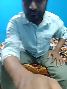 Snapshot of RaviRoy2326 chatting on 02-04-25, 11:27 RaviRoy2326 online show from 02-04-25, 11:27