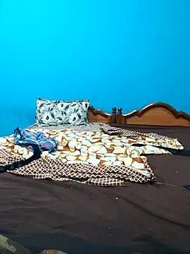 Snapshot of RaviRoy2326 chatting on 02-06-25, 10:15 RaviRoy2326 online show from 02-06-25, 10:15