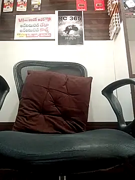 Snapshot of RaviRoy2326 chatting on 02-08-25, 04:25 RaviRoy2326 online show from 02-08-25, 04:25