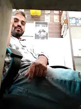 Snapshot of RaviRoy2326 chatting on 02-16-25, 08:10 RaviRoy2326 online show from 02-16-25, 08:10