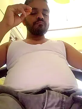 Snapshot of RaviRoy2326 chatting on 02-22-25, 09:45 RaviRoy2326 online show from 02-22-25, 09:45