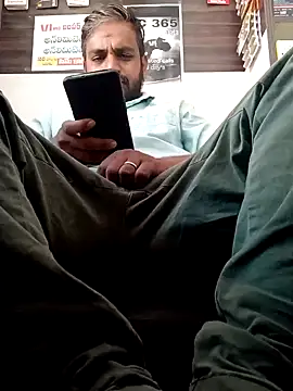 Snapshot of RaviRoy2326 chatting on 02-24-25, 09:43 RaviRoy2326 online show from 02-24-25, 09:43