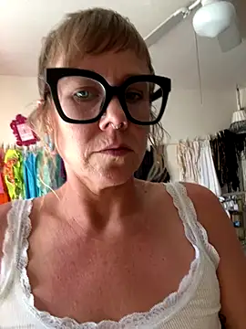 I am babydoll online show from 10-16-25, 10:22