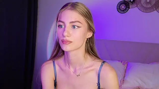 GabriellaOlsen online show from 07-03-26, 04:35