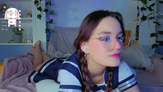 Snapshot of tempt_for_you chatting on 02-04-26, 09:20 tempt for you online show from 02-04-26, 09:20