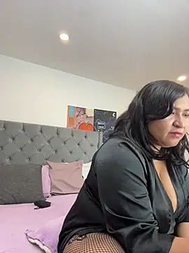 KarlaWild online show from 10-30-25, 05:57