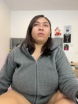 KarlaWild online show from 12-16-25, 10:42