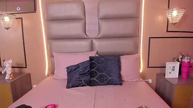 CAYLINCOLLINS online show from 03-14-26, 03:45