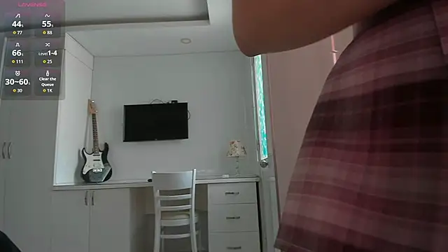 Snapshot of Yuki_miiii chatting on 09-29-25, 02:16 Yuki miiii online show from 09-29-25, 02:16