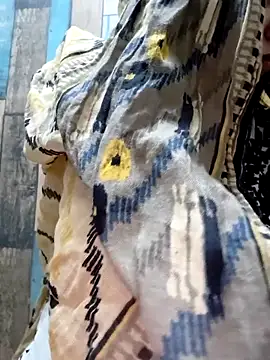 Snapshot of cute_IndianBabe chatting on 11-24-25, 12:21 cute IndianBabe online show from 11-24-25, 12:21