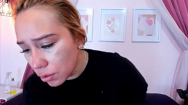 Lannajansen online show from 04-24-26, 02:08