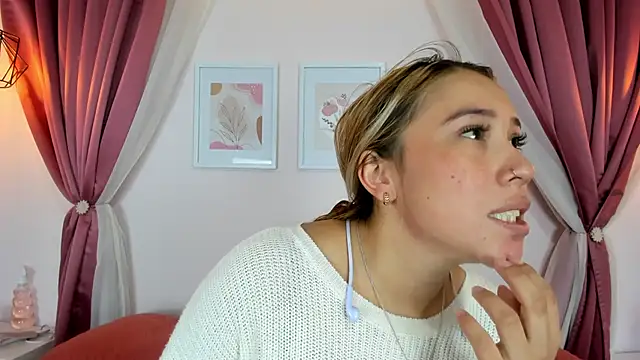 Lannajansen online show from 06-10-26, 02:27