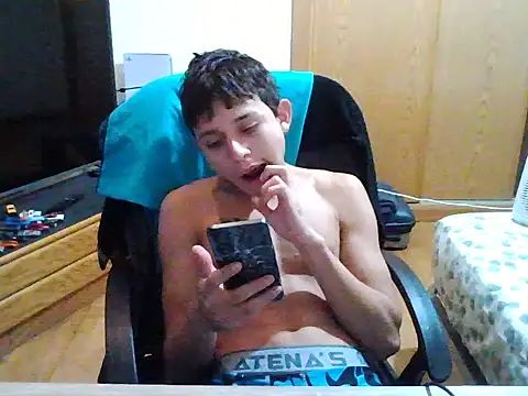 S4nt1luXx online show from 11-26-25, 03:02