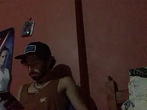 Snapshot of Nooneisthis chatting on 02-15-25, 04:47 Nooneisthis online show from 02-15-25, 04:47
