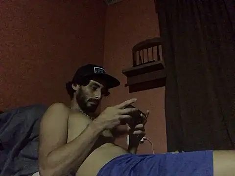 Snapshot of Nooneisthis chatting on 02-19-25, 05:38 Nooneisthis online show from 02-19-25, 05:38