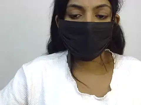 Snapshot of Reddy_Trisha chatting on 01-30-25, 08:10 Reddy Trisha online show from 01-30-25, 08:10
