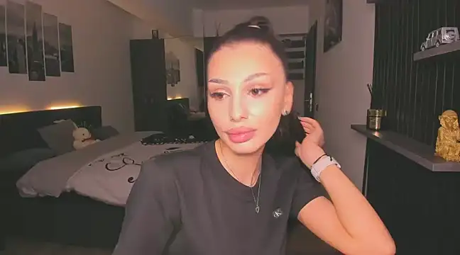 HelenShawn online show from 02-03-25, 02:36