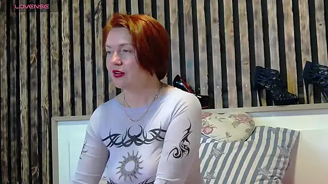 Snapshot of Alis_Lovi chatting on 10-30-25, 11:05 Alis Lovi online show from 10-30-25, 11:05