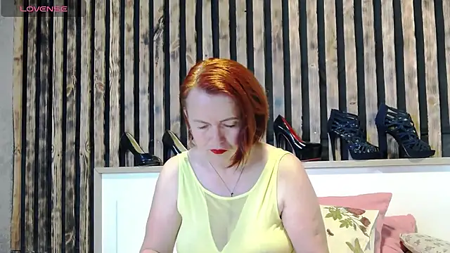 Snapshot of Alis_Lovi chatting on 06-05-26, 09:37 Alis Lovi online show from 06-05-26, 09:37