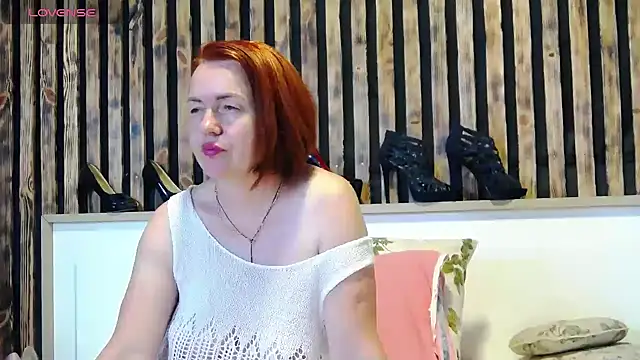Snapshot of Alis_Lovi chatting on 06-23-26, 10:13 Alis Lovi online show from 06-23-26, 10:13