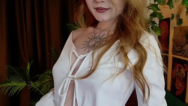 Snapshot of Yo_Pixxie chatting on 01-31-25, 06:14 Yo Pixxie online show from 01-31-25, 06:14