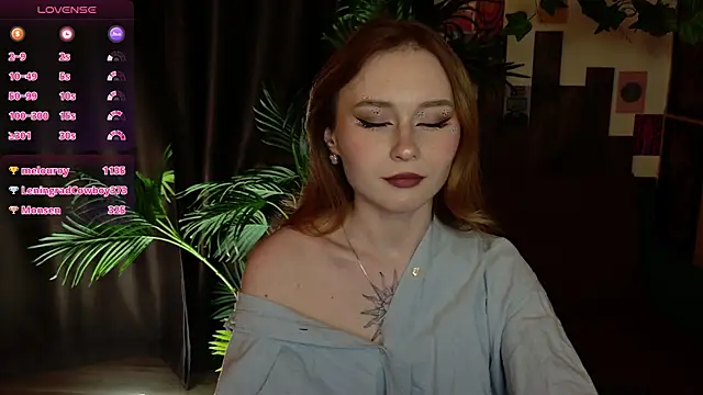 Snapshot of Yo_Pixxie chatting on 02-08-25, 12:50 Yo Pixxie online show from 02-08-25, 12:50