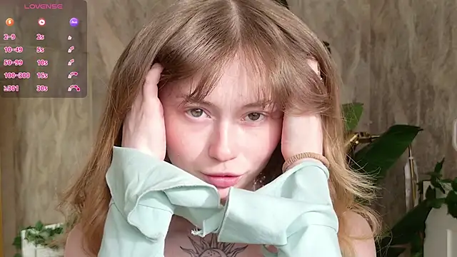 Snapshot of Yo_Pixxie chatting on 10-20-25, 11:21 Yo Pixxie online show from 10-20-25, 11:21