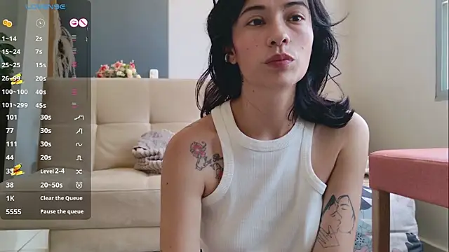 Snapshot of GerberaBlooms77 chatting on 02-20-25, 04:25 GerberaBlooms77 online show from 02-20-25, 04:25